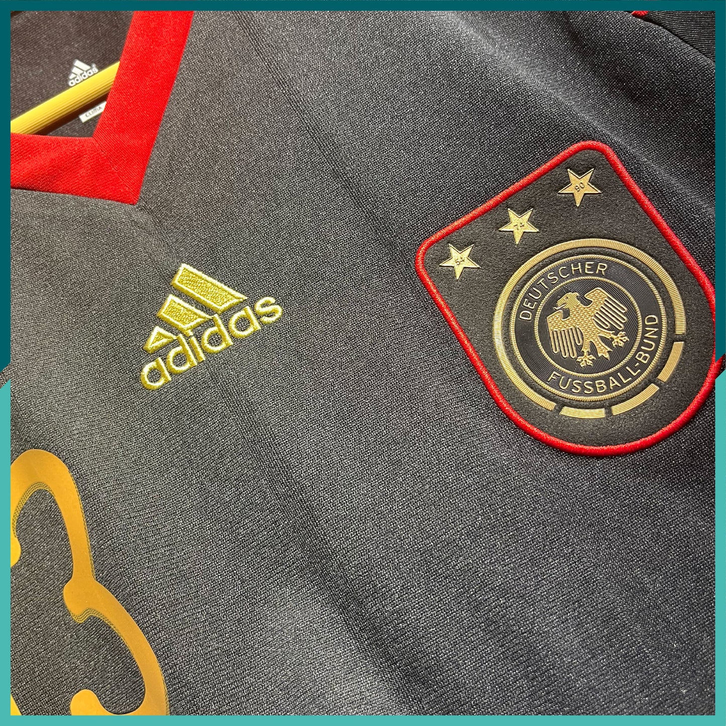 (Nameset Included) 2010-11 Germany Away Jersey