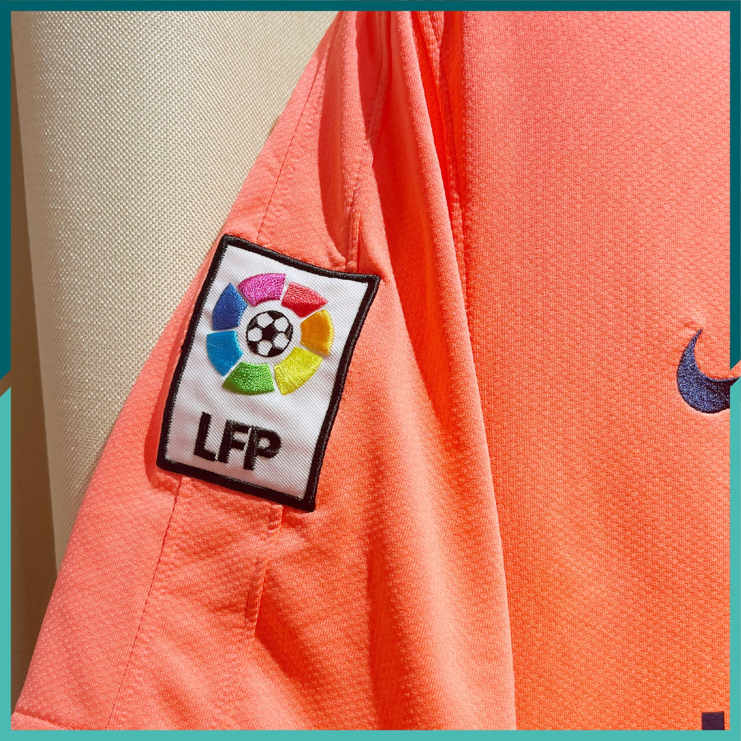 (Patches Included) 2009-11 Barcelona Away Jersey