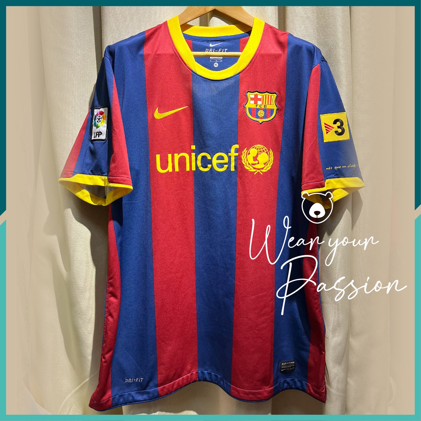 (Nameset & Patches Included) 2010-11 Barcelona Home Jersey