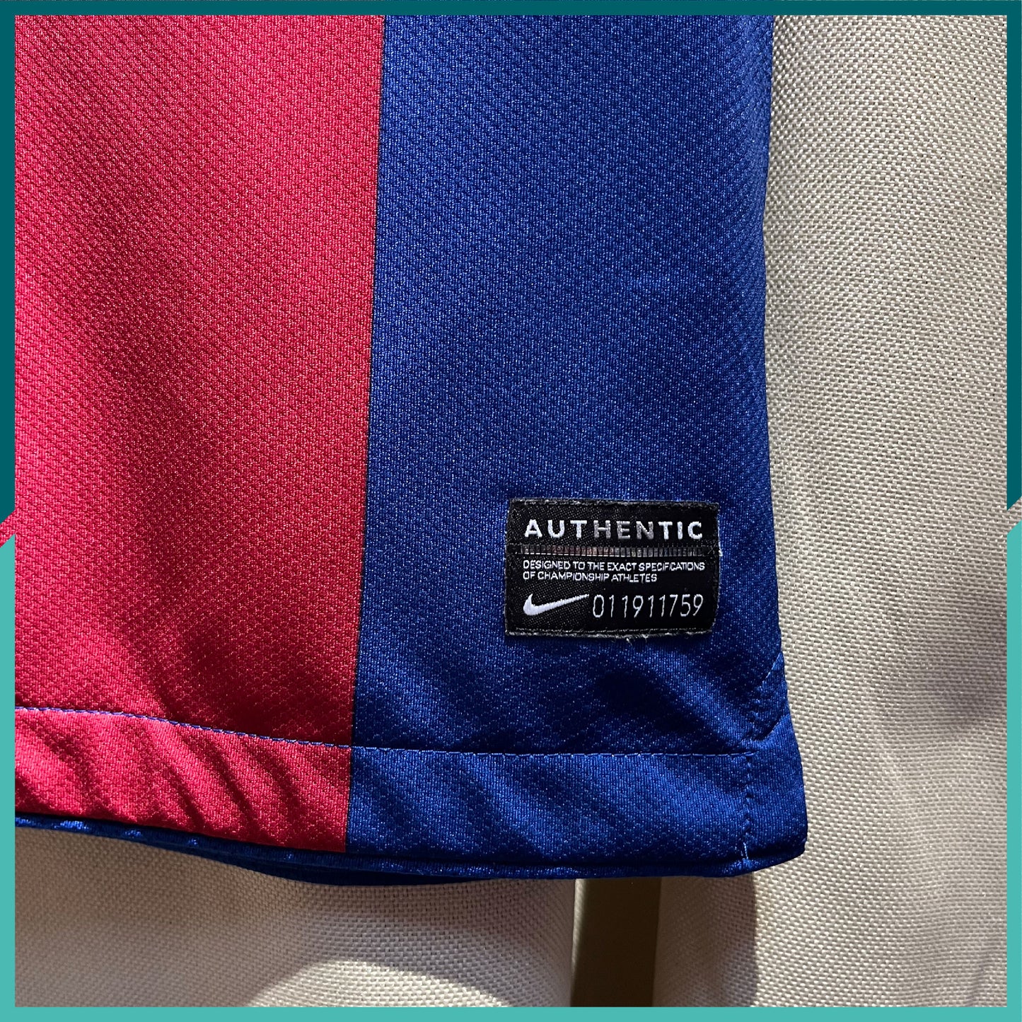 (Nameset & Patches Included) 2010-11 Barcelona Home Jersey