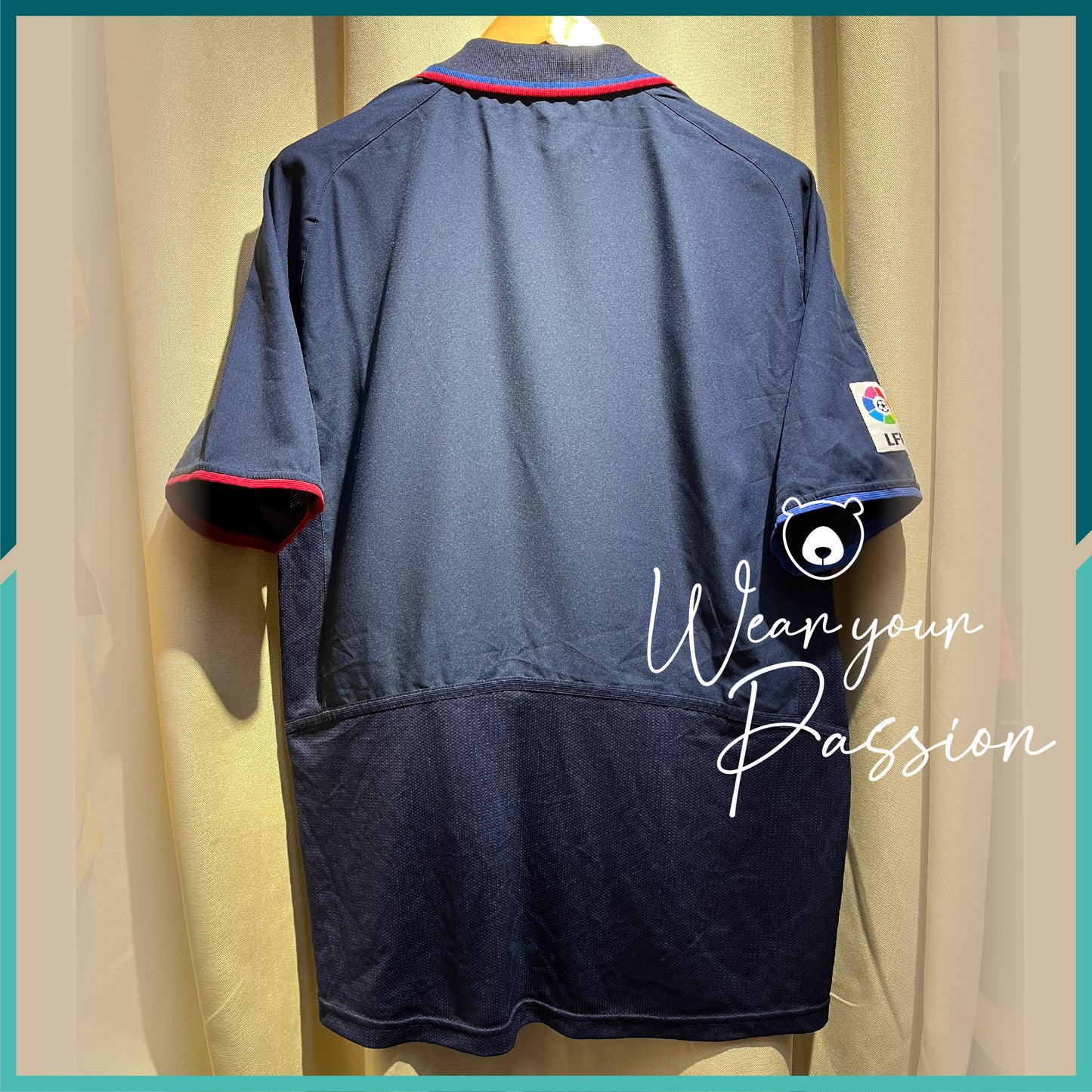 2003-04 Barcelona away jersey