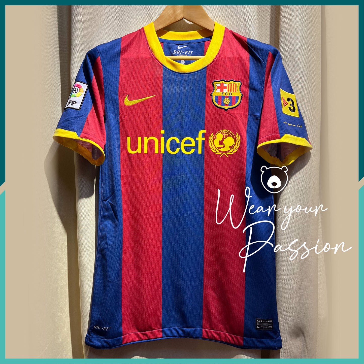 (Nameset & Patches Included) 2010-11 Barcelona Home Jersey