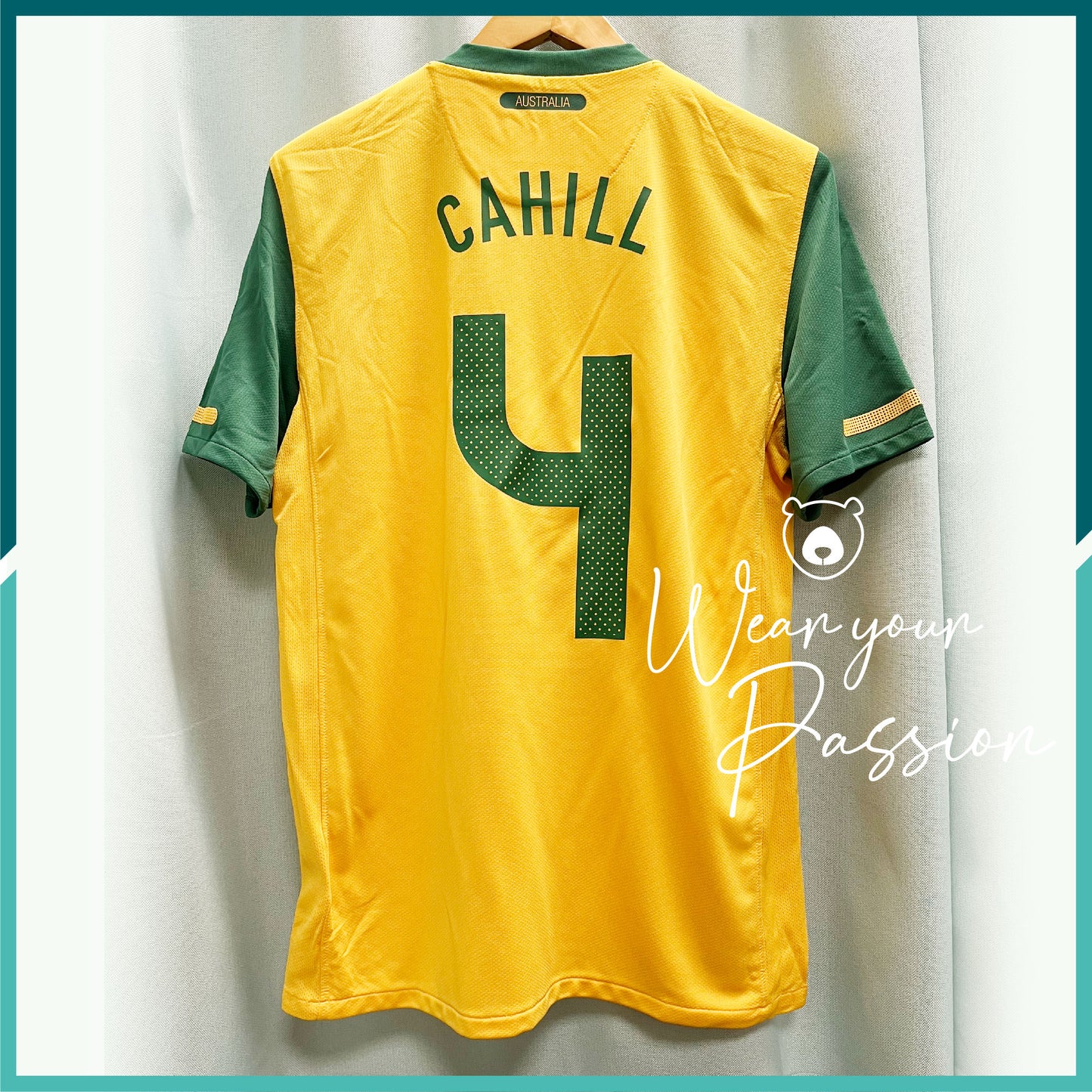 (Nameset Included) 2010-11 Australia Home Jersey