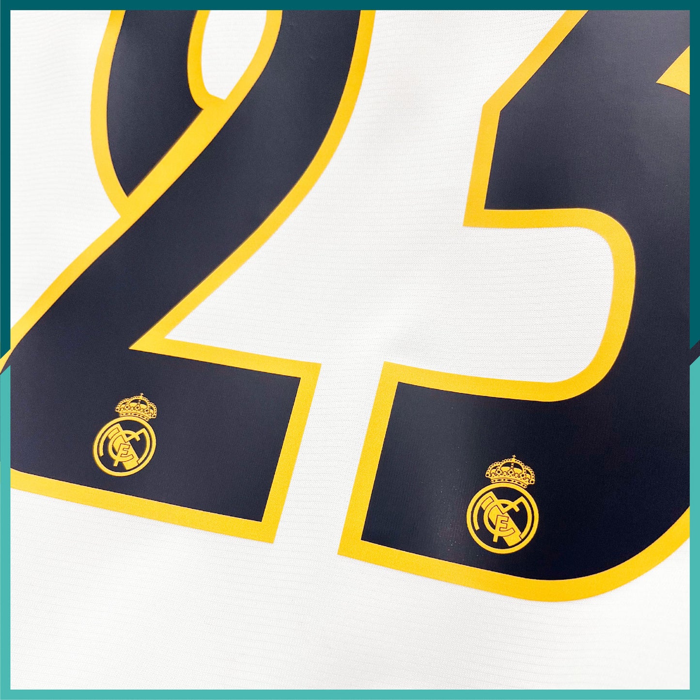 (Nameset Included) 2003-04 Real Madrid Home Jersey