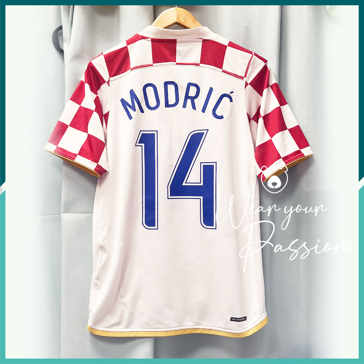 (Nameset Included) 2006-07 Croatia Home Jersey
