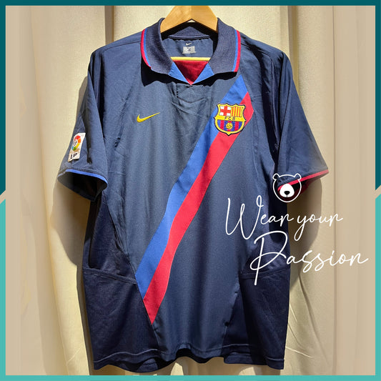 2003-04 Barcelona away jersey