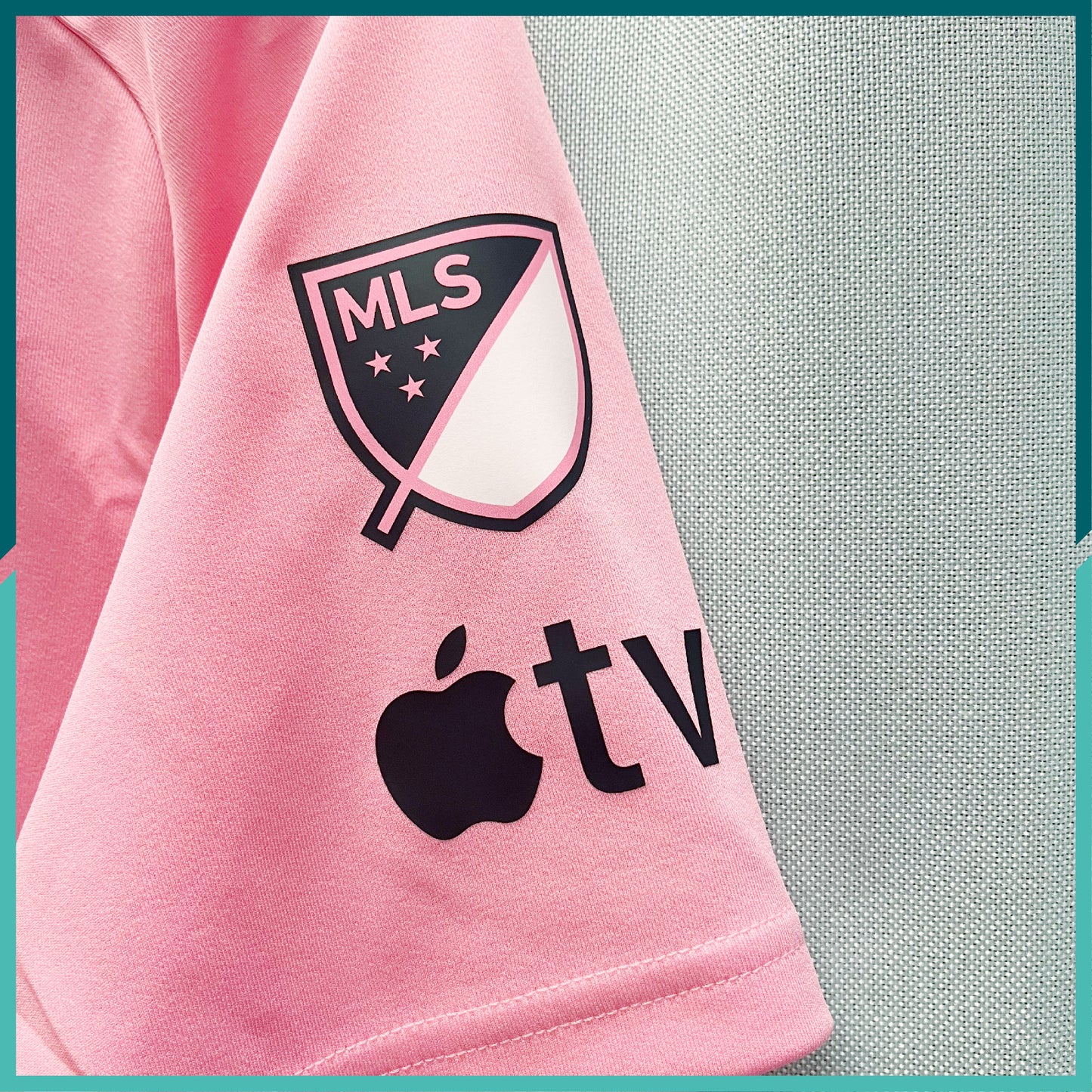 [連熨字、臂章]  2024 國際邁阿密主場球衣