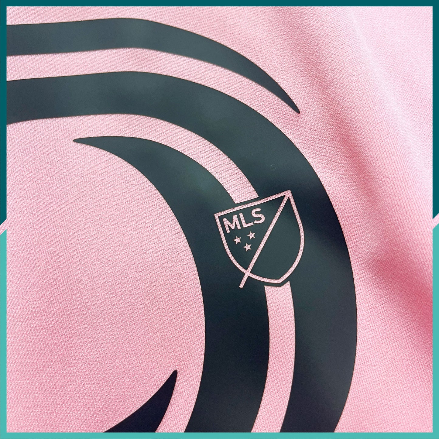 [連熨字、臂章]  2024 國際邁阿密主場球衣